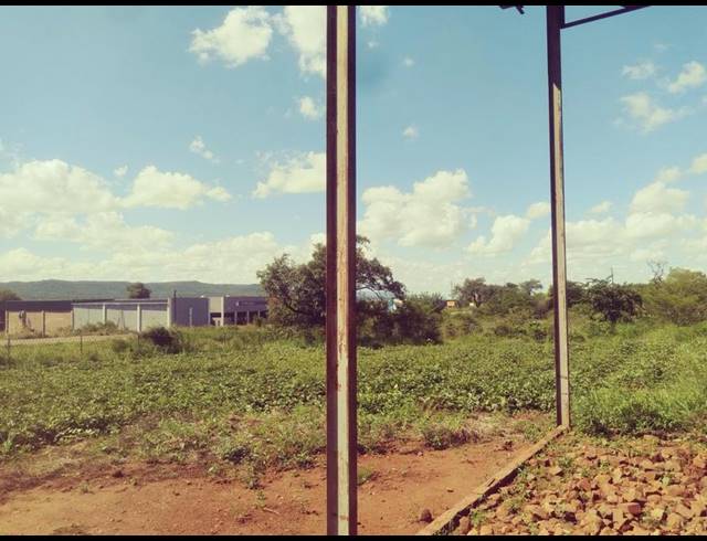 LAND FOR SALE IN MAKHUVHA B